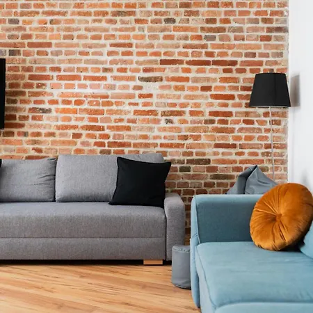 Big - Design - 3 - Centre